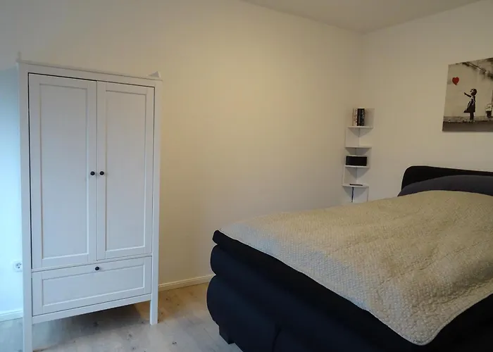 Ferienwohnung Am Marktplatz - Zentrale Lage Vor Den Toren Flensburgs, Mit Vollstaendiger Ausstattung Und Balkon