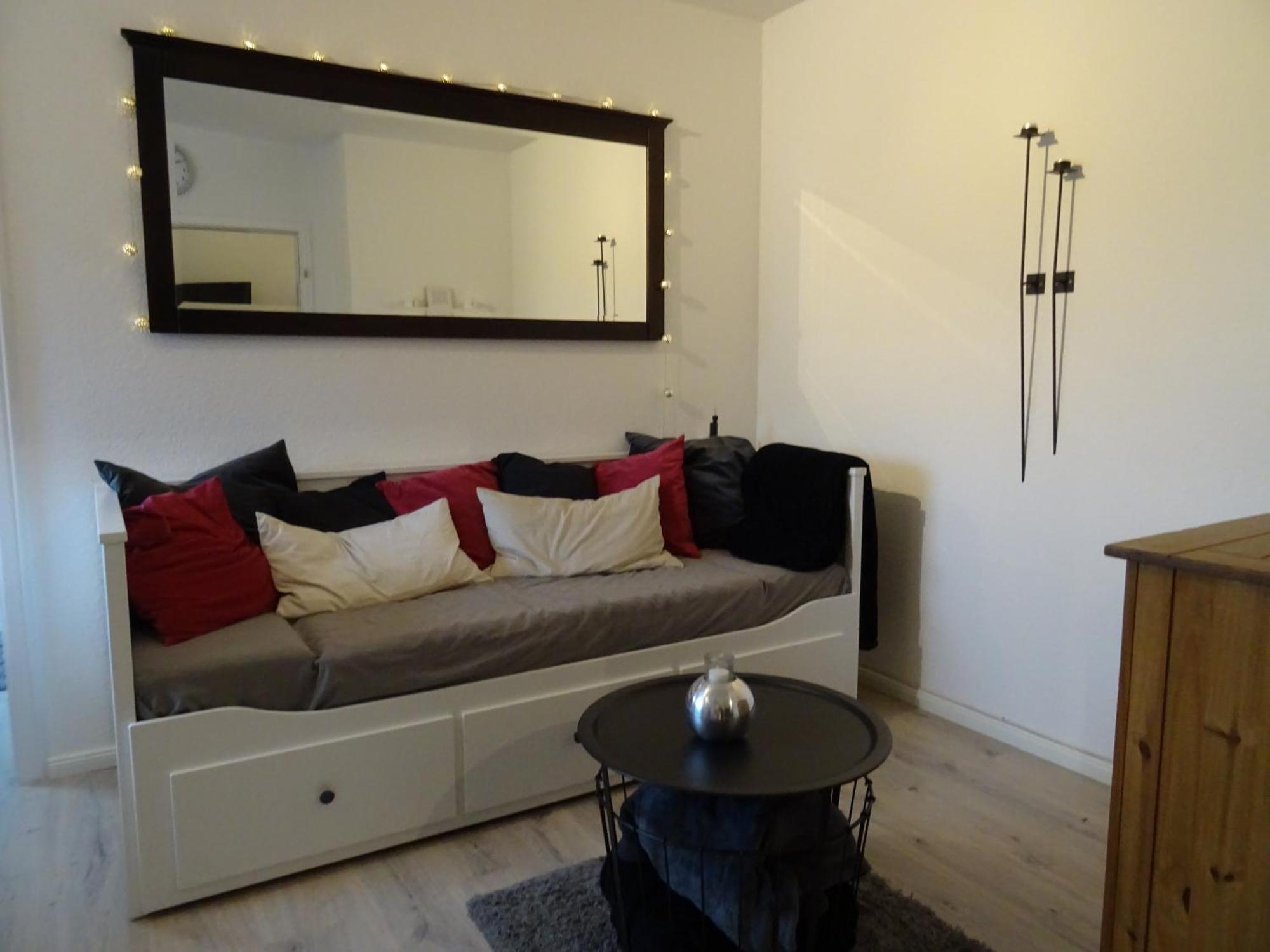 Apartment Am Marktplatz - Zentrale Lage Vor Den Toren Flensburgs, Mit Vollstaendiger Ausstattung Und Balkon *